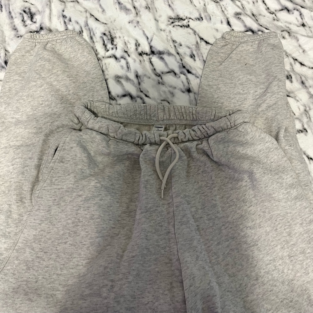 old navy sweatpants